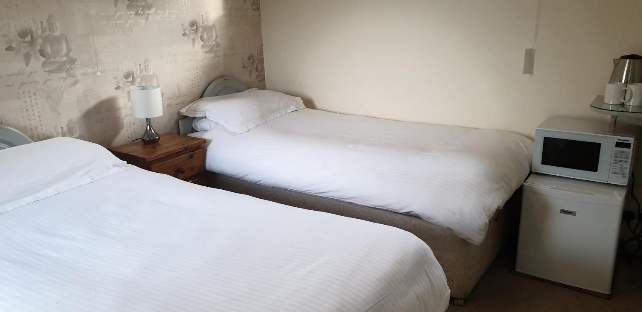 บีลีย์ ลอดจ์ Bed & Breakfast เรดดิตช์ ภายนอก รูปภาพ