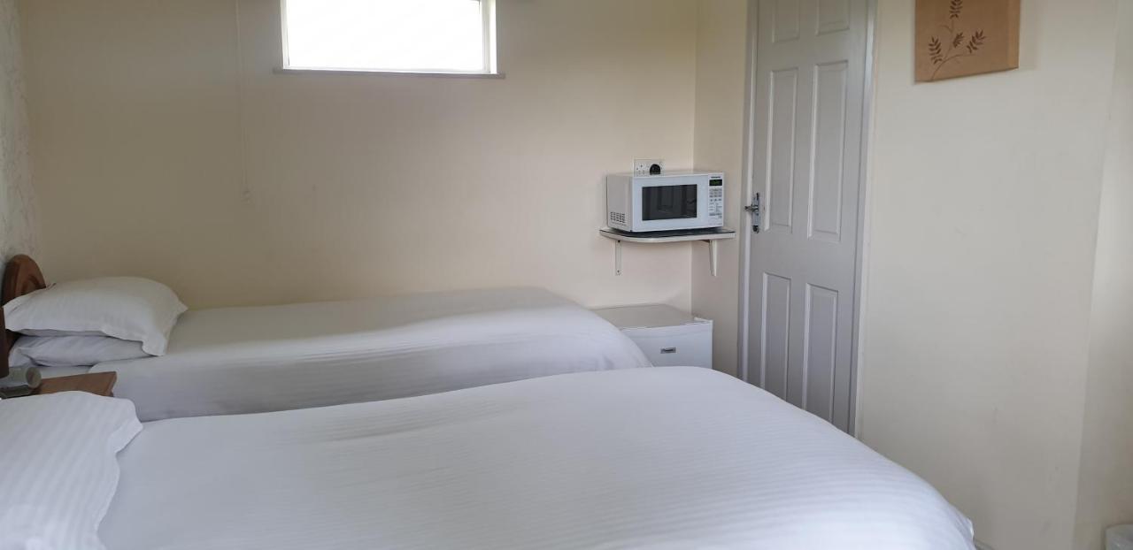 บีลีย์ ลอดจ์ Bed & Breakfast เรดดิตช์ ภายนอก รูปภาพ